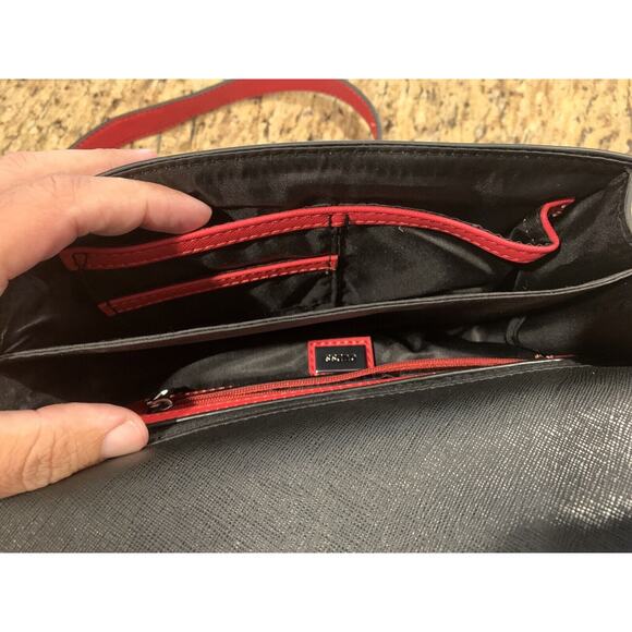 Guess Los Angeles Womens Black Purse‎ Red Shoulder Strap Silver Hardware - Picture 6 of 8